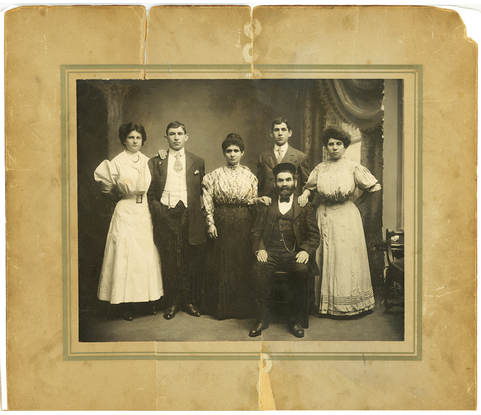 Photo restoration; frame 2